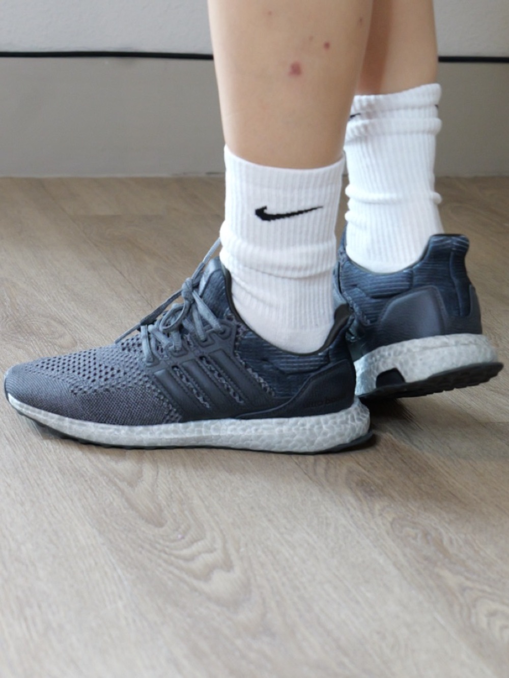 adidas Ultraboost 1.0 DNA Shoes 'Grey/Carbon' Product Code ID9674 - Picture 2 of 9